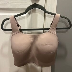 Victoria's Secret Featherweight Max Sports Bra